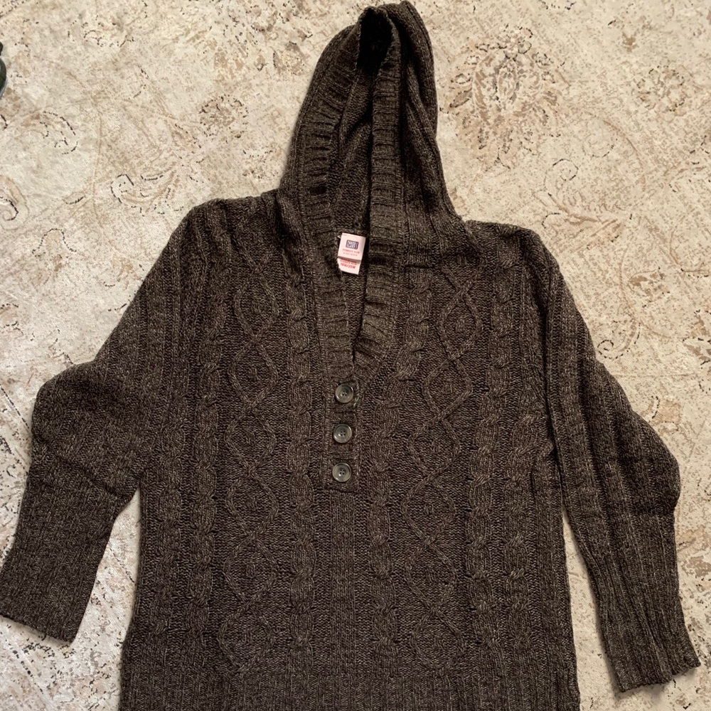 Hooded Sweater